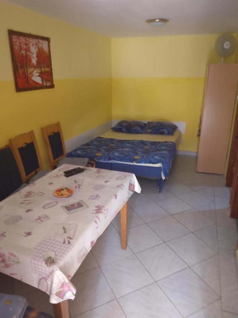 Apartments With A Parking Space Vir - 19547 Номер фото